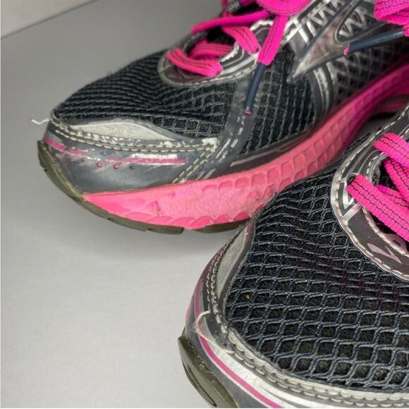 Brooks Adrenaline GTS 15 Grey Pink Athletic Running Shoes Size 9.5 - Picture 3 of 16